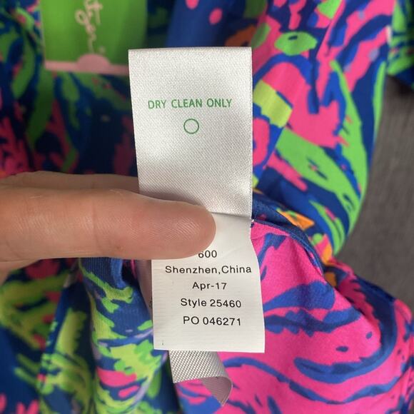 NWT LILLY PULITZER SANILLA SILK TOP, INDIGO BLUE, ALL A GLOW Women's XS - Picture 7 of 7